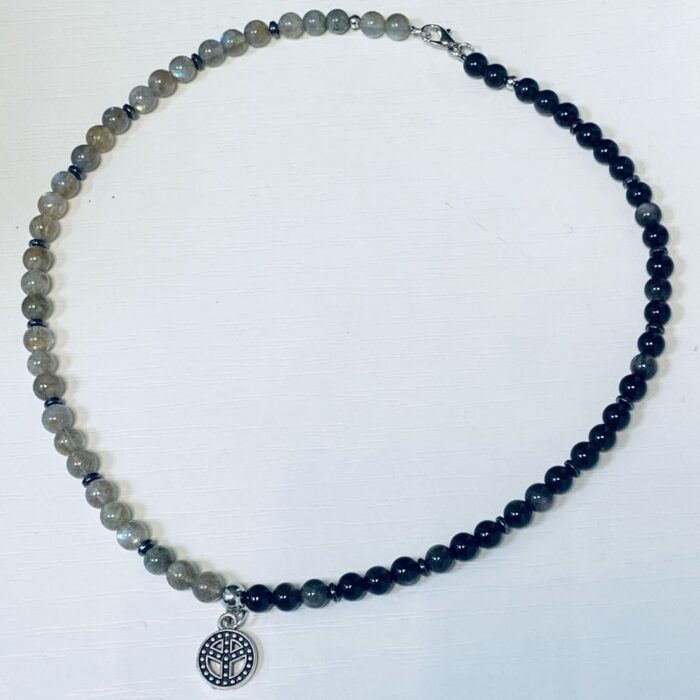 логотип Мастерская «Камни от Светланы»: гармония природы в каждом украшении