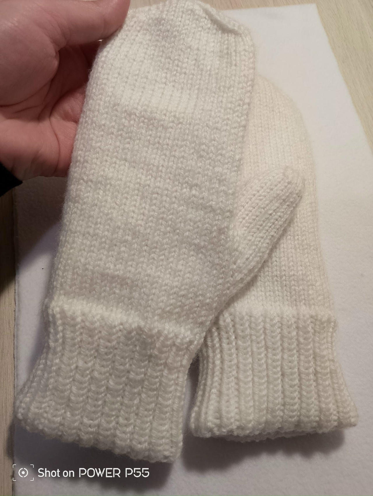 _IHO55DxFByGZmLNTgj8aEKQSt-XjYgPN2s84jgwHlc6L0ZXEmq6eNF1vv8RN-8purC4yXYFSdfSuMQwj2A3t2cz Варежки с флисовой подкладкой — изображение 1