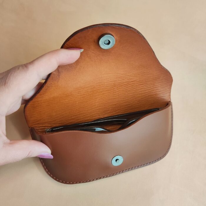 Футляр для очков с тиснением «Завиток» — изображение 5