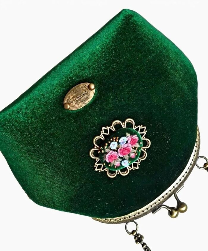 Сумка ручной работы с вышивкой на фермуаре, клатч театральный — изображение 5