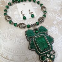 Комплекты колье и серьги