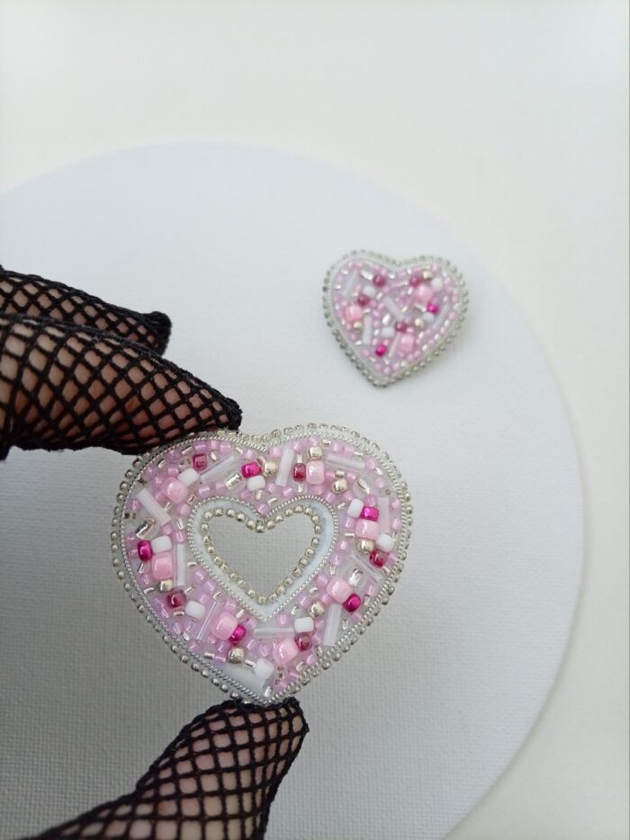Комплект из двух брошей - валентинки — изображение 3