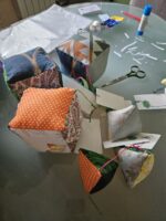 Декоративные миниподушки-антистресс пэчворк и вязание — изображение 8