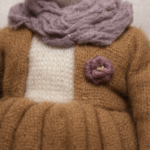 Панда Рита — авторская миниатюрная игрушка ручной работы, созданная в магазине «Волшебная Мастерская», утончённая дама с безупречным вкусом.