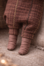 Поросёнок Федя — авторская игрушка ручной работы Серия «Крохотные истории» Поросёнок Федя — миниатюрная текстильная игрушка ручной работы с характером маленького исследователя.