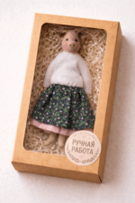 Хрюша Варя — добрая и заботливая героиня серии «Крохотные истории» от Волшебной Мастерской.