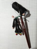 Вязаная крючком брошь-трансформер "Топчущийся мим" — изображение 2