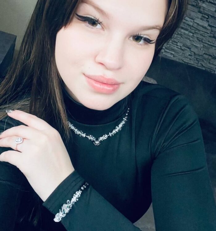 Логотип Мастерская «Камни от Светланы»: гармония природы в каждом украшении