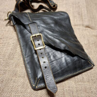 ВОРОН. Городская сумка-планшет для повседневного ношения.