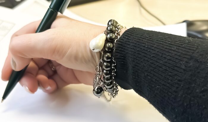 Браслет из гематита с цепочкам — изображение 4