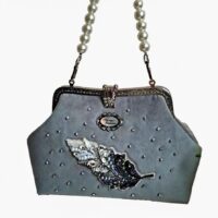 Сумочка с фермуаром и вышивкой бисером