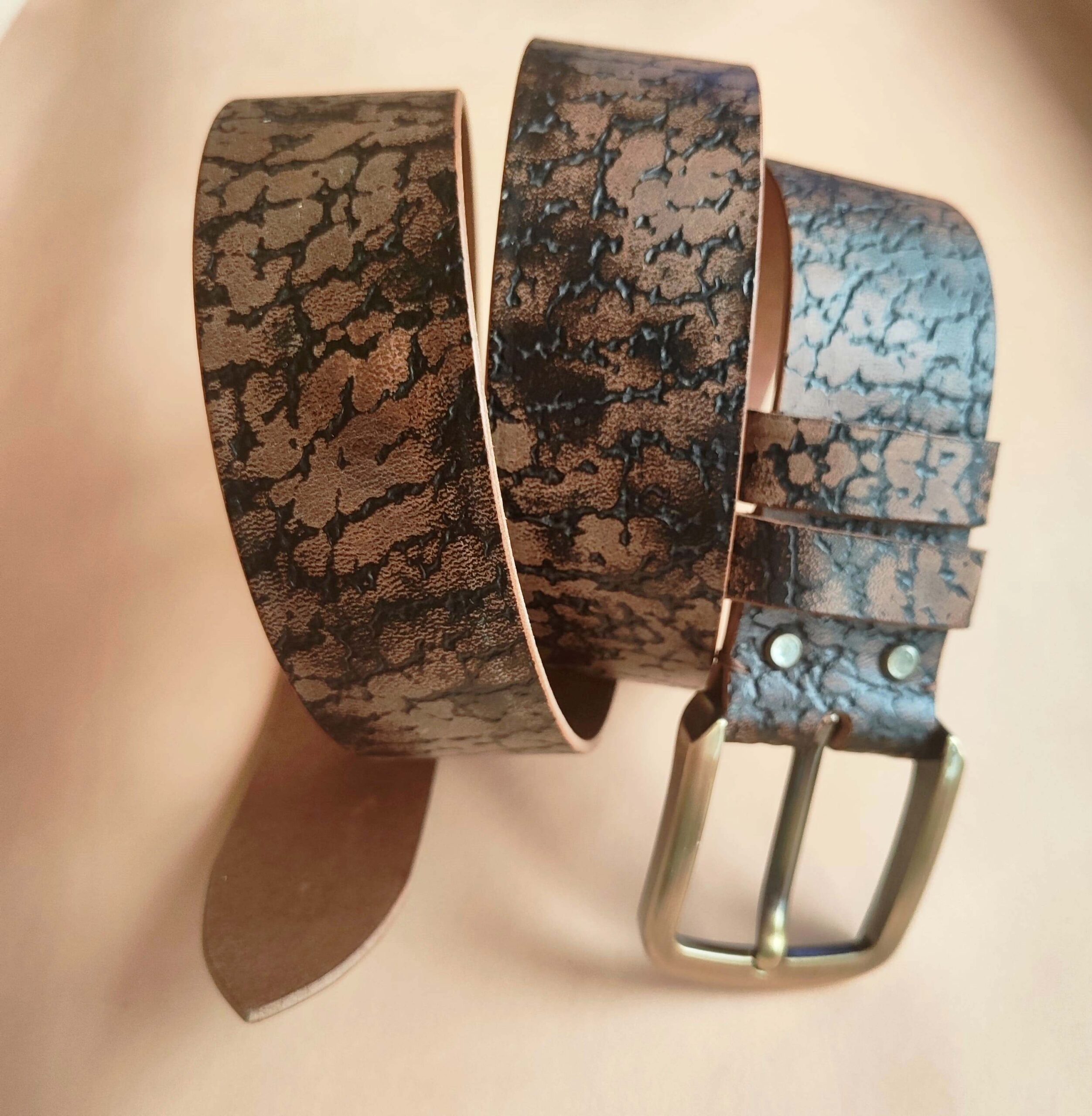 IMG_20260206_161940 Ремень из кожи текстуры дерева — изображение 1