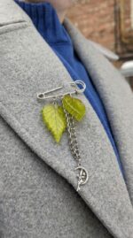 Брошь с подвесками «Листья березы и липы» — изображение 3