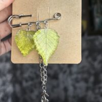 Брошь с подвесками «Листья березы и липы»
