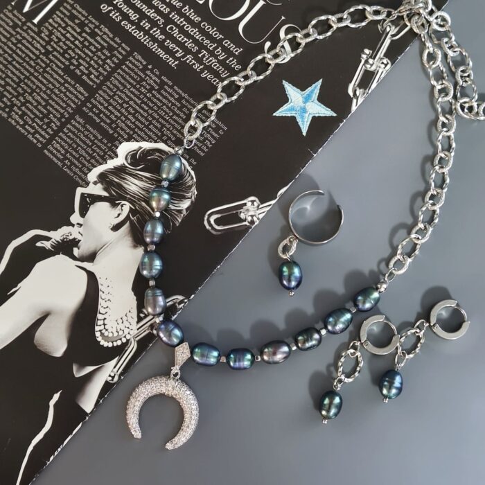 Комплект украшений "Лунное сияние" (колье, серьги, кольцо) из натурального жемчуга — изображение 2