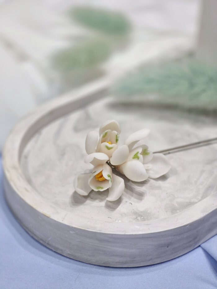 Брошь с подснежниками — изображение 2