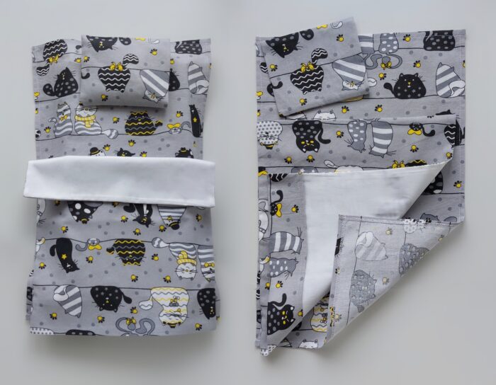 Постельные принадлежности для кукол