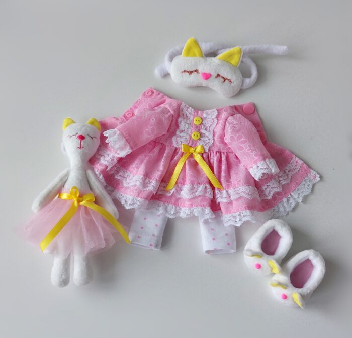 Комплект одежды для куклы Паола Рейна