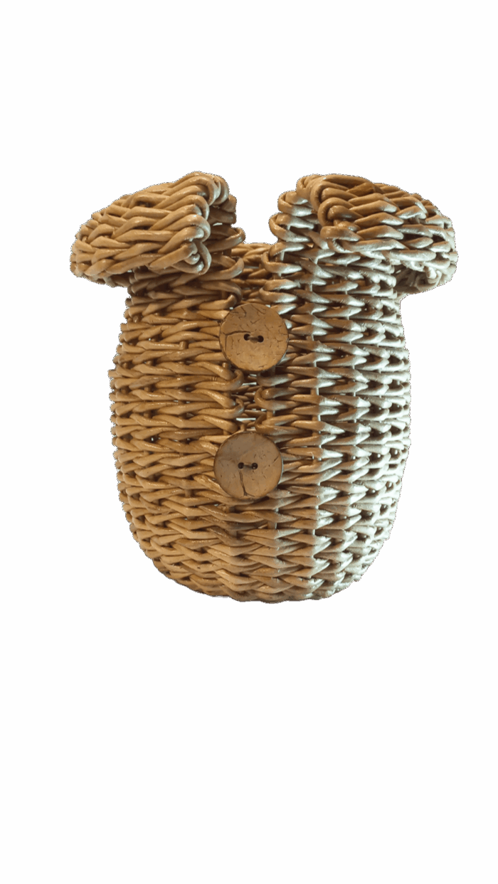 Плетёная корзина-ваза, выполненная в виде вязаного свитера с воротничком, станет изысканным украшением вашего интерьера. Идеально подходит для создания композиций с цветами и в дальнейшем для хранения мелочей. Выполнена в технике плетения из бумажной лозы. Высота 21 см, ширина по горлышку 12 см. Внутрь можно поставить емкость с водой. Изготавливается только на заказ.