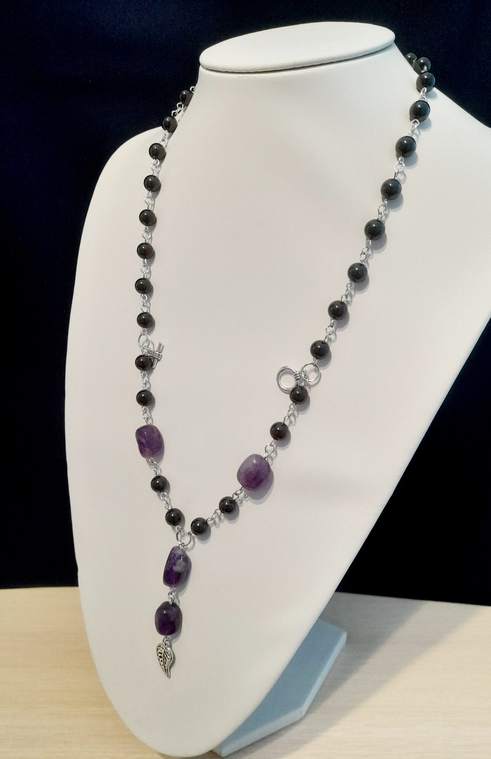 20260316_160936 Колье- трансформер с гранатом-альмандином и аметистом — изображение 1