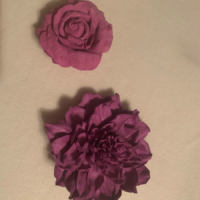 Брошь «Георгин»: изящество природы на вашей одежде