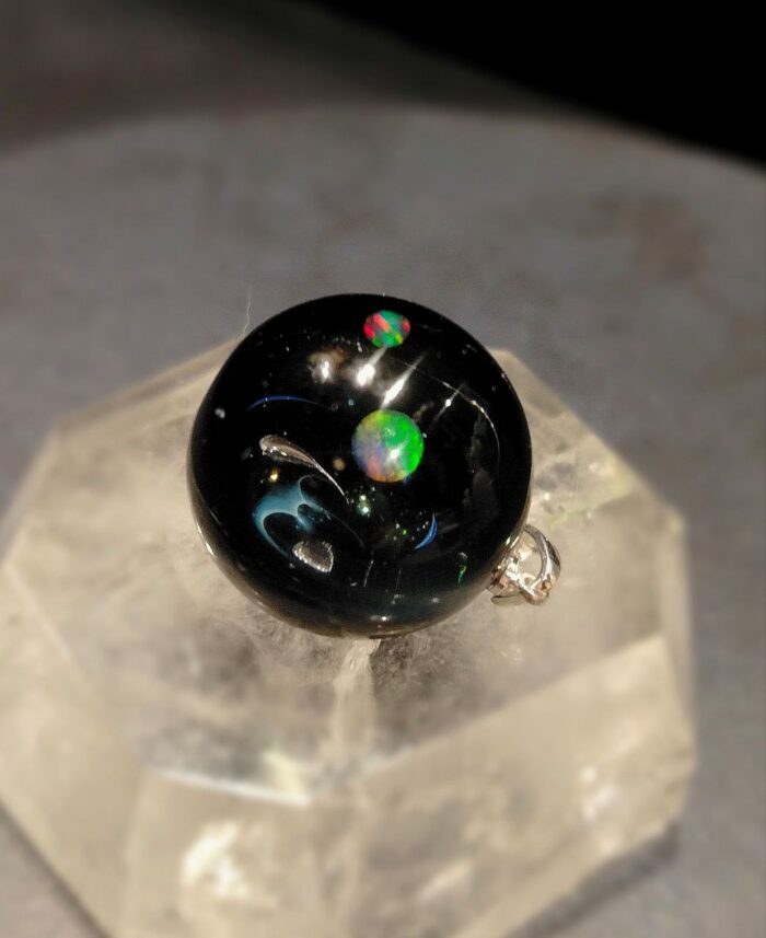 Кулон Вселенная из серии Черный бриллиант 3I Atlas — изображение 3