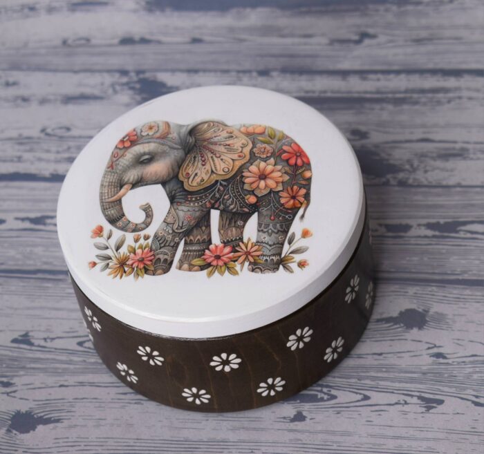 Шкатулка "Довольный слон" — изображение 2