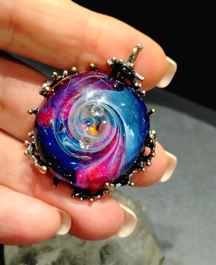 Медальон Мисс Вселенная — изображение 8