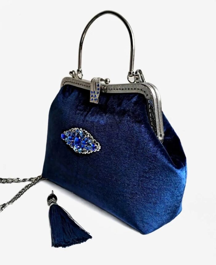 Сумка с фермуаром из темно-синего бархата с кистью — изображение 4