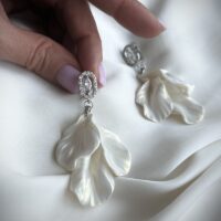 Серьги "Лепестки жемчужные"