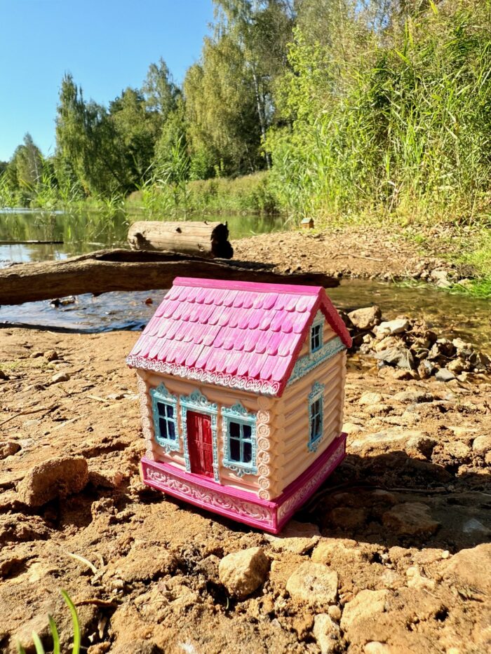 Декоративная ароматическая свеча ручной работы - домик — изображение 2