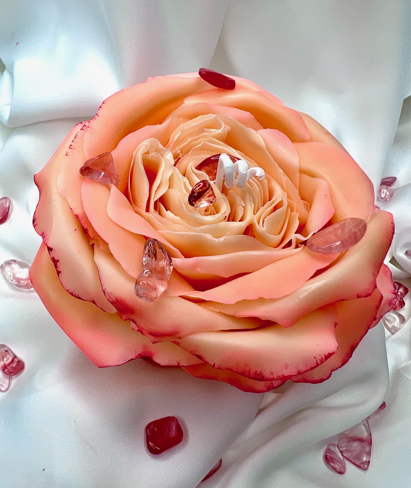 Декоративная свеча-цветок «Роза» ручной работы — изображение 1