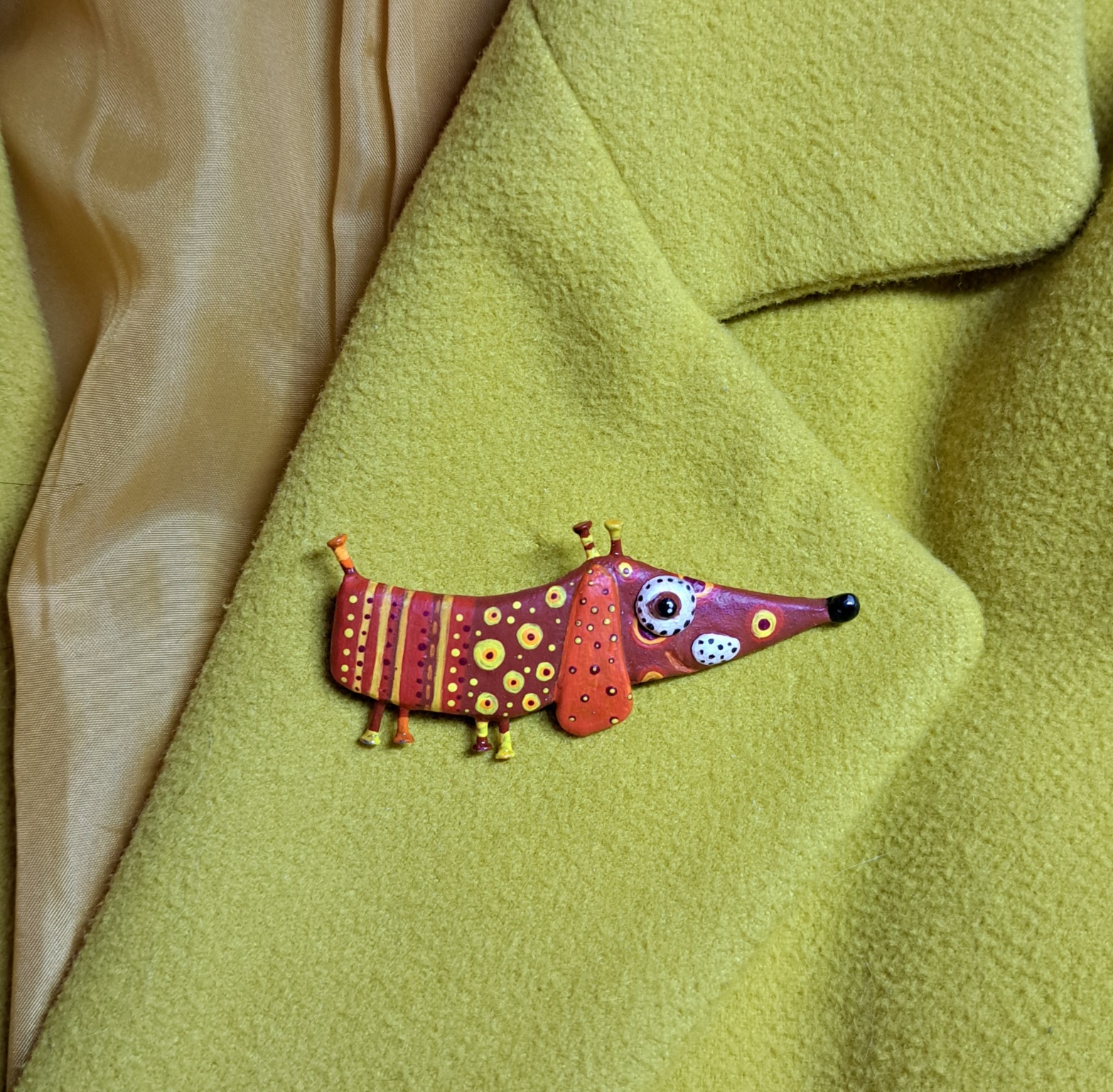 XRecorder_Edited_20260307_12 Брошь Такса из коллекции "Гвоздь Сезона" — изображение 1