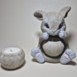 Свеча в гипсовой форме «Кролик»