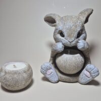 Свеча в гипсовой форме «Кролик»