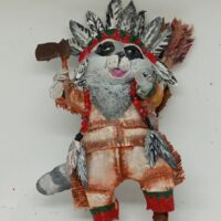 Ватная игрушка "Енот-индеец"