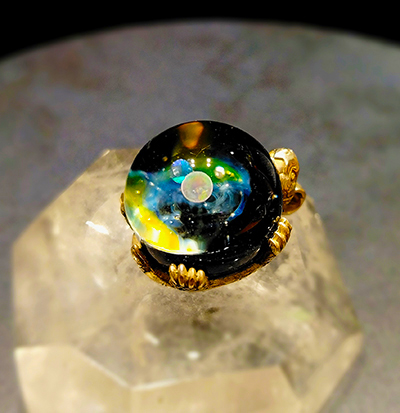 Авторский кулон Мироздание, лэмпворк, опалы