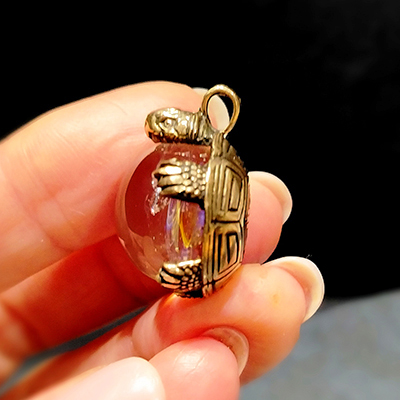 Авторский кулон Мироздание, лэмпворк, опалы