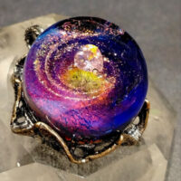 Космический кулон Портал в золотую Галактику, лэмпворк