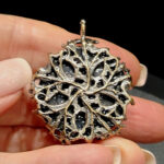 Медальон авторский Мисс Вселенная, лэмпворк