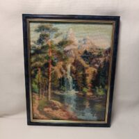 Логотип «Волшебство крестика: Здесь каждый стежок — это чудо.»