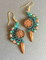 Серьги. Скарапея - украшения ручной работы из кристаллов и бисера.