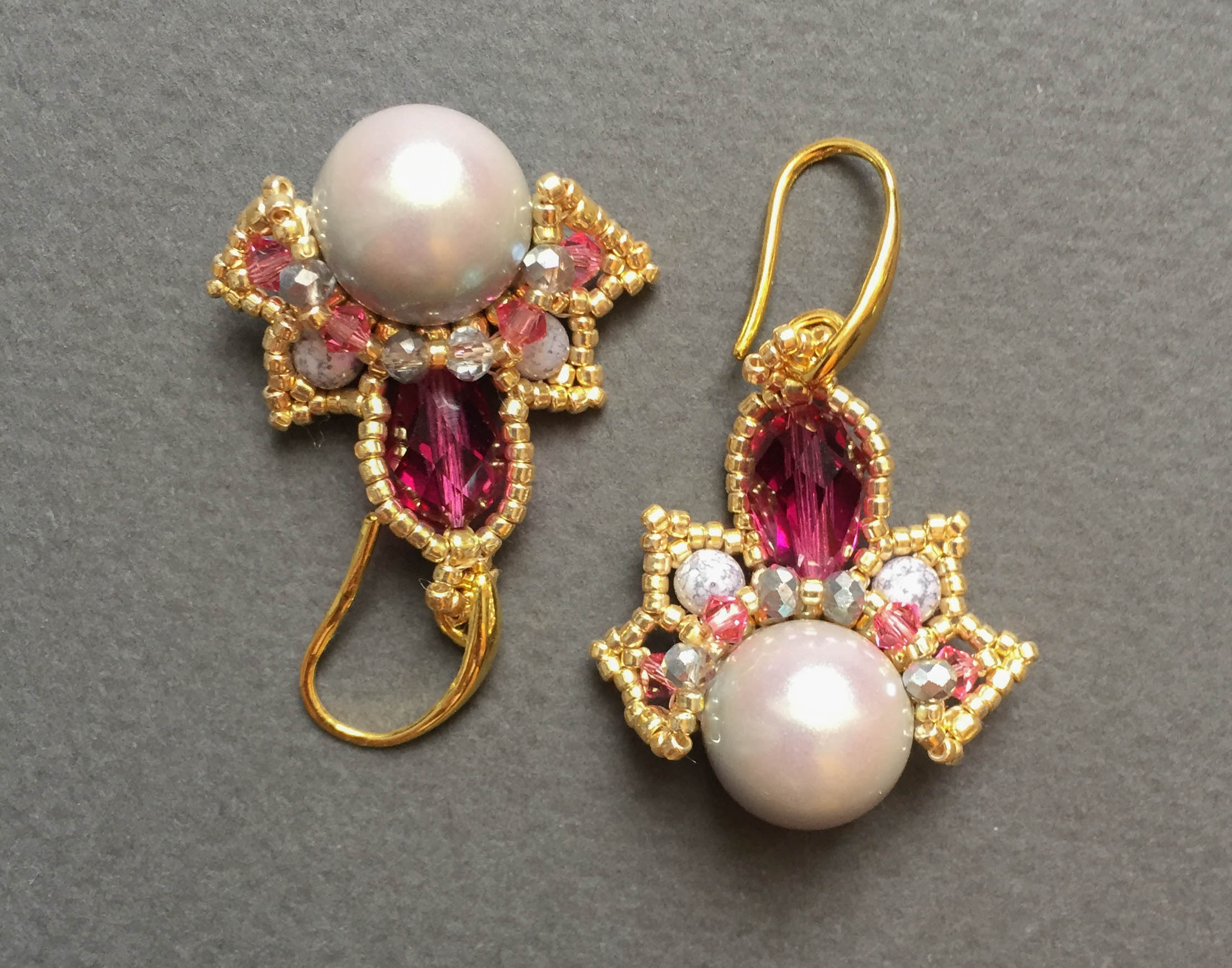 Серьги. Скарапея - украшения ручной работы из кристаллов и бисера.