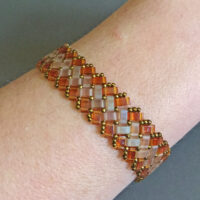 Браслет. Скарапея - украшения ручной работы из кристаллов и бисера.