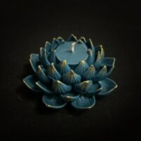 Свеча декоративная "Кувшинка"