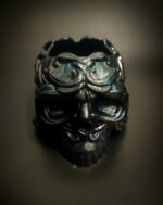 Кашпо-подставка в форме черепа "Обсидиан"