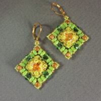 Серьги. Скарапея - украшения ручной работы из кристаллов и бисера.