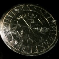 Рунный алтарь "Обсидиан"