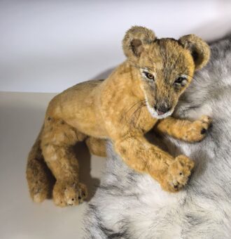 Львёнок из искусственного меха ручной работы — пушистый кусочек саванны у вас дома!