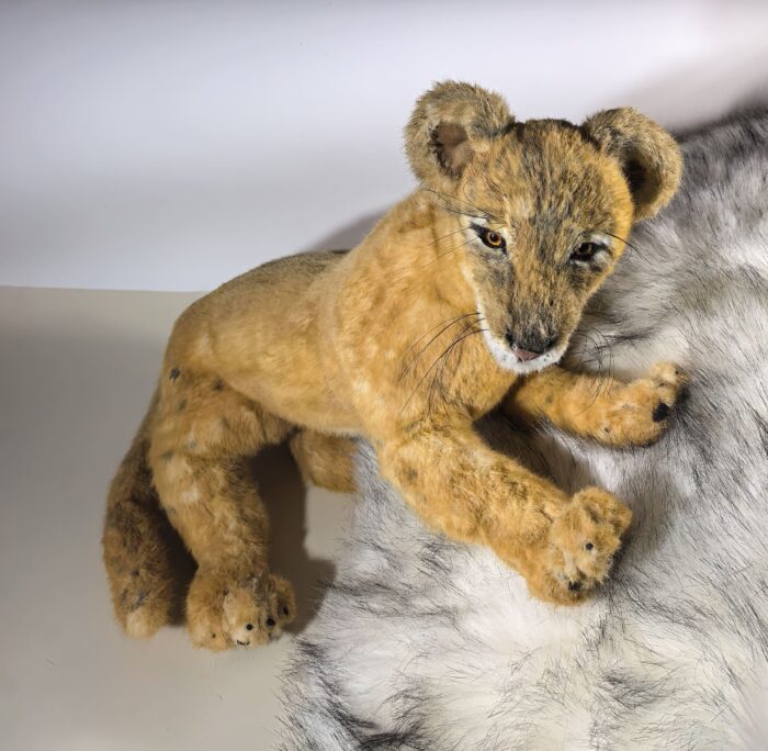 Львёнок из искусственного меха ручной работы — пушистый кусочек саванны у вас дома!